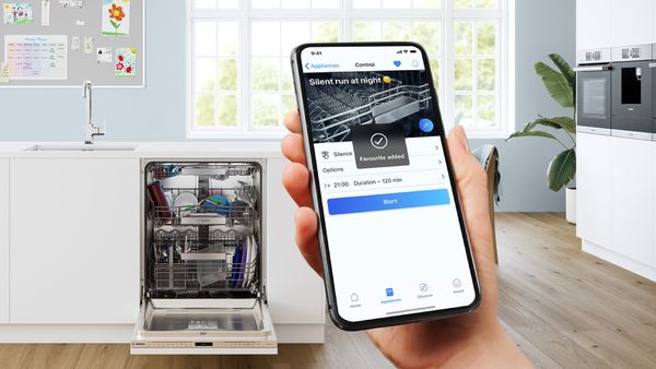Stille functie van een vaatwasser bediend met een smartphone.